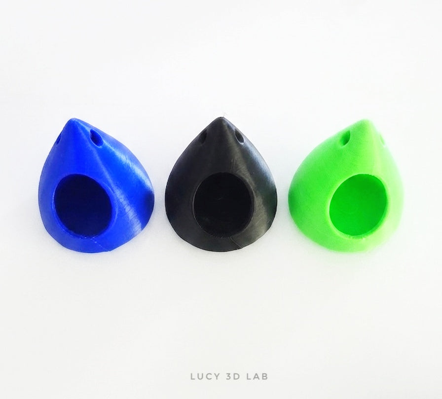 Small Teardrop Hanging Den 6 × 6 × 7h cm for Baby Reptiles and Small Arachnids - Lucy 3D Lab