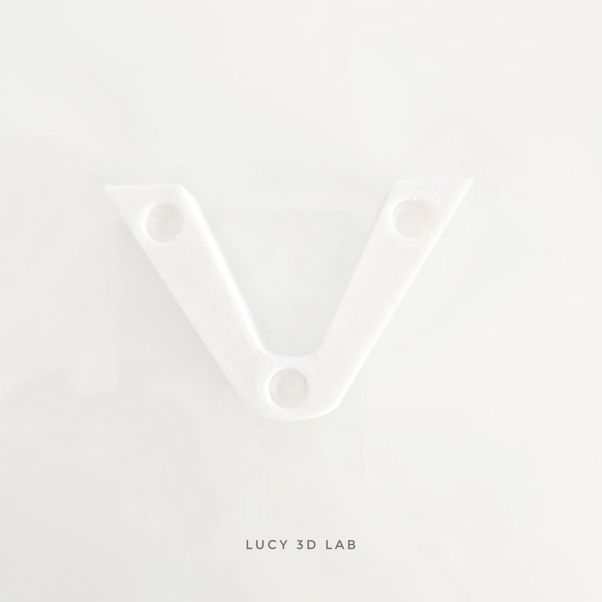 Mini V-Support with Holes for 12–20 mm Tubes for Baby Reptiles – Lucy 3D Lab